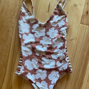 Stone Cold Fox One Piece